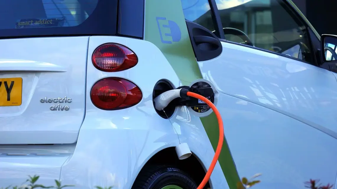 How to Use the EV Tax Credit to Save Money on Your Electric Vehicle