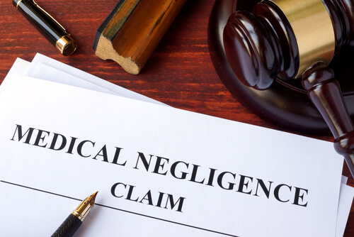Navigating the Complexities of Medical Malpractice Claims in Phoenix