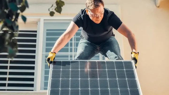 Taking Full Advantage: Demystifying Tax Credits for Solar Panel Investments