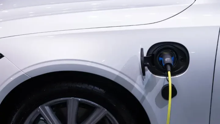 Exploring the 2023 Federal Tax Credit for Electric Vehicles