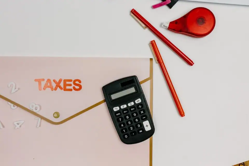 Ensure Accuracy in Your Tax Return Calculations with H&R Block’s Help