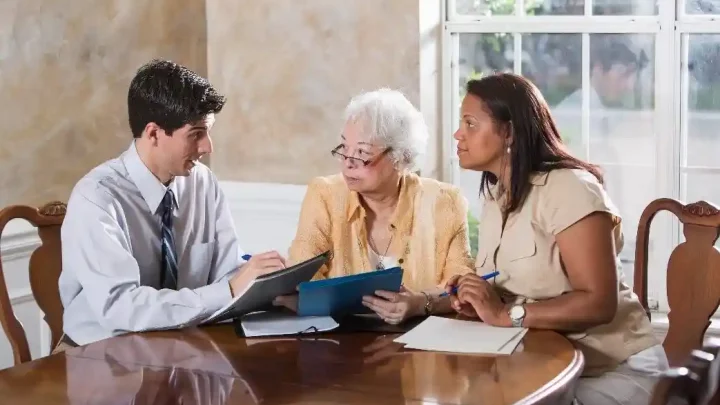 How to Choose the Best Elder Law Attorney: Tips for Hiring an Expert in Elder Law